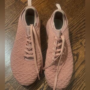 APL x lululemon Techloom Pro Lululemon Sneakers